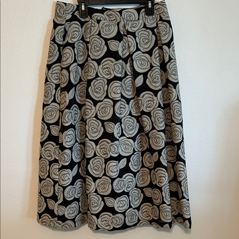 Who What Wear Black and Cream Floral A-Line Skirt